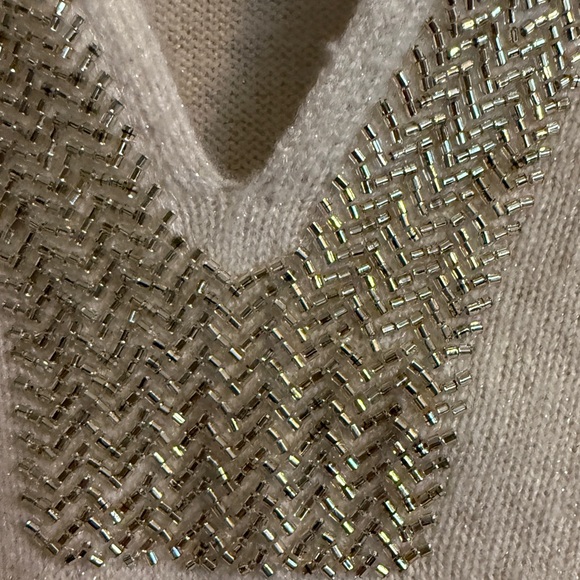 Tommy Bahama Cashmere Beaded V Neck Sweater L Cream - Picture 5 of 13